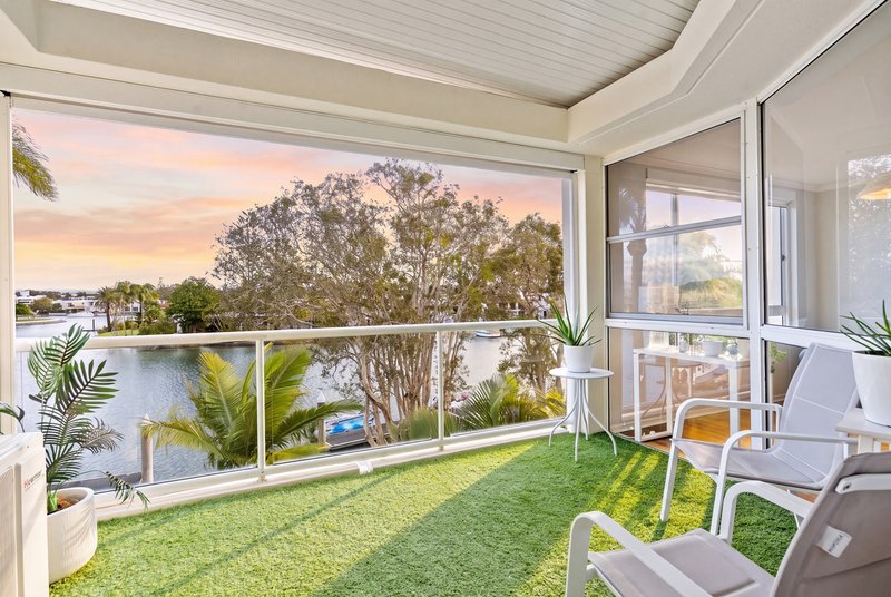 Photo - 17/52 Back Street, Biggera Waters QLD 4216 - Image 2