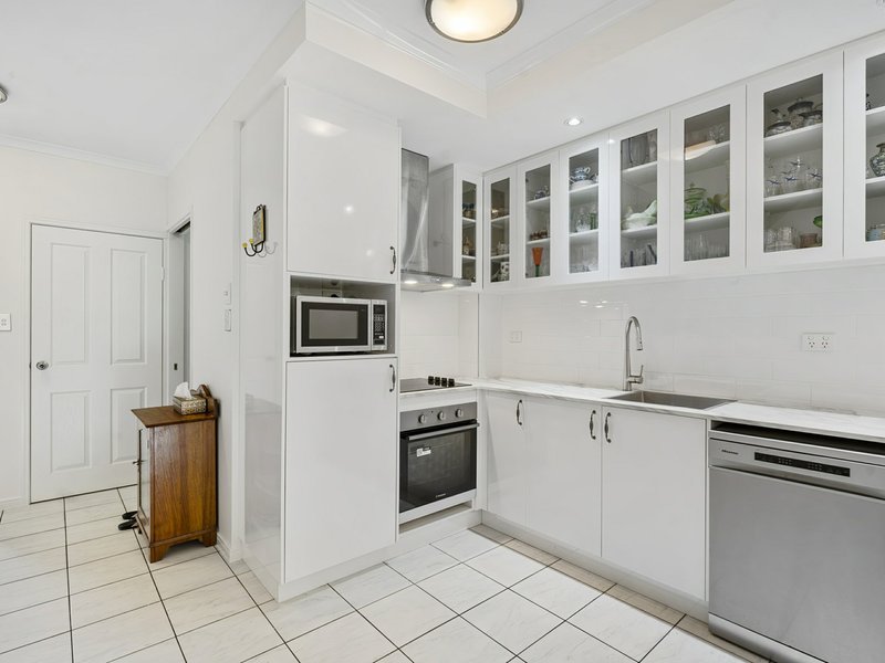 Photo - 17/531-535 Varley Street, Yorkeys Knob QLD 4878 - Image 4