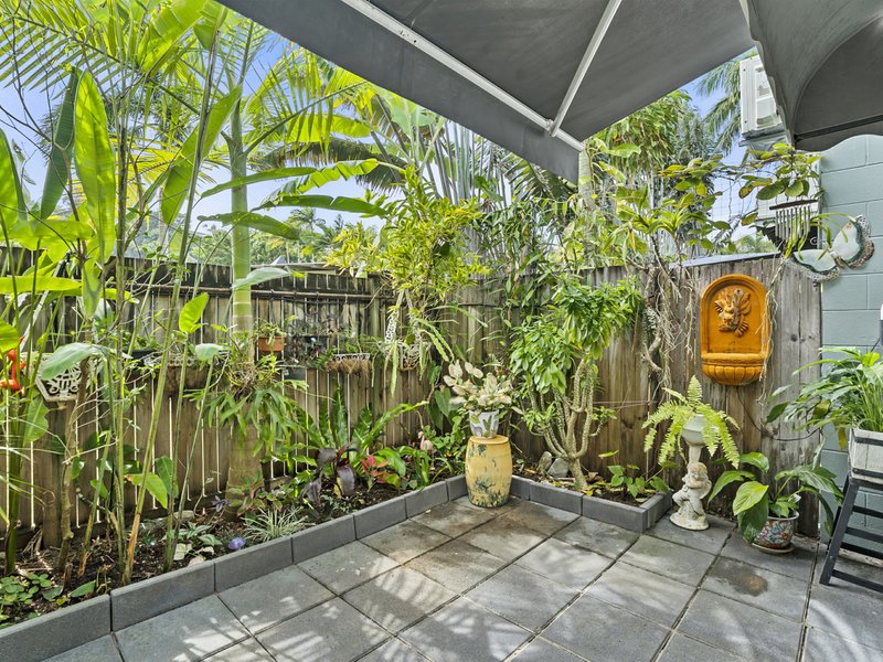 Photo - 17/531-535 Varley Street, Yorkeys Knob QLD 4878 - Image 8