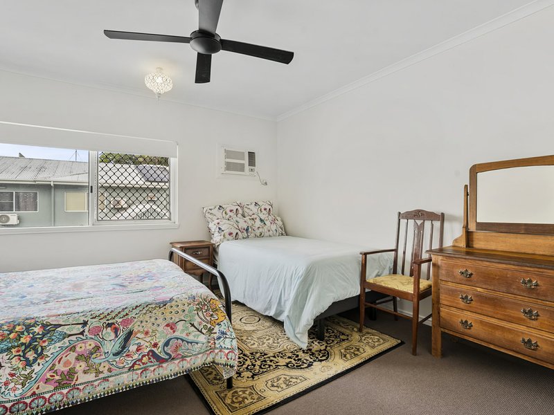Photo - 17/531-535 Varley Street, Yorkeys Knob QLD 4878 - Image 12