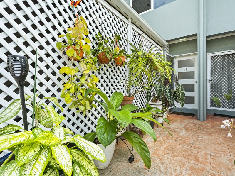 Photo - 17/531-535 Varley Street, Yorkeys Knob QLD 4878 - Image 25