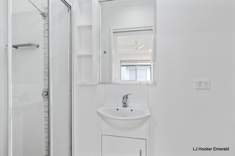 Photo - 17/55A Gray Street, Emerald QLD 4720 - Image 8