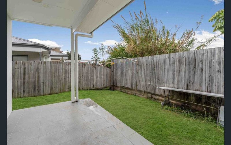 Photo - 1/76 Bambil Street, Marsden QLD 4132 - Image 4