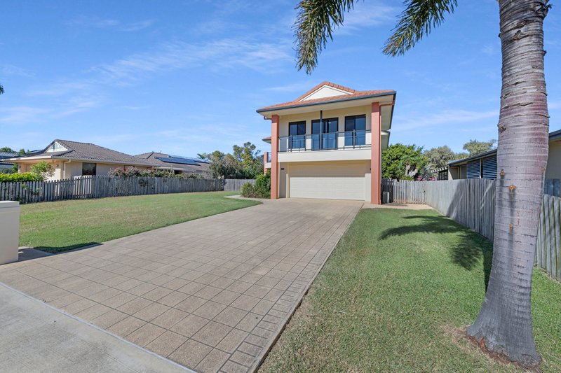 Photo - 176 Barolin Esplanade, Coral Cove QLD 4670 - Image 5