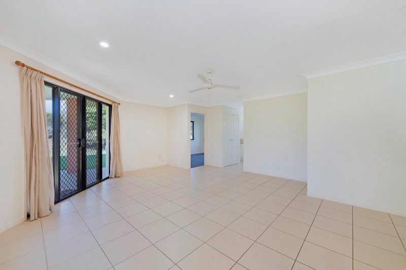 Photo - 176 Barolin Esplanade, Coral Cove QLD 4670 - Image 10