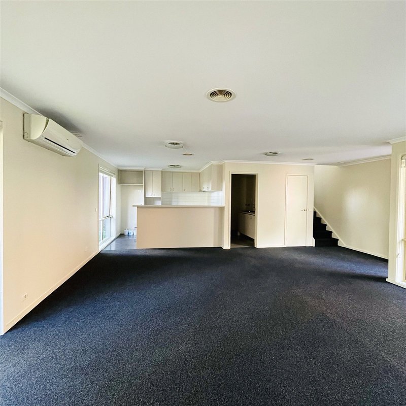 Photo - 17/6 Boadle Road, Bundoora VIC 3083 - Image 3
