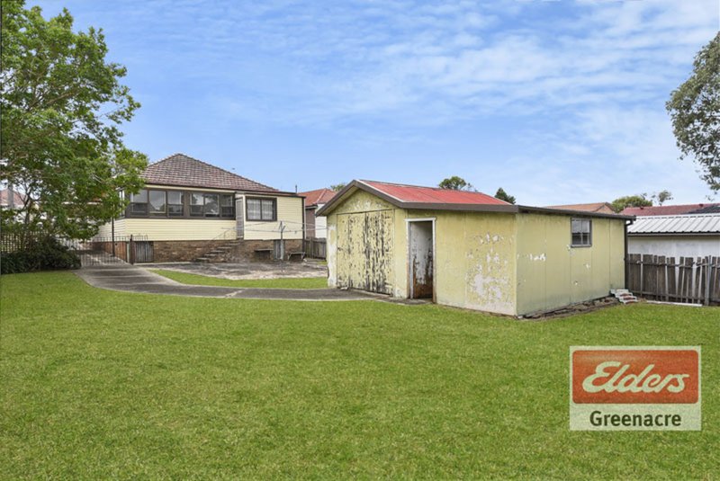 Photo - 176 Boronia Road, Greenacre NSW 2190 - Image 5