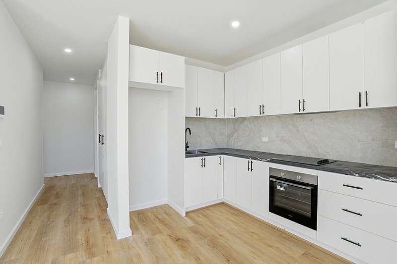 Photo - 1/76 Botany Street, Carlton NSW 2218 - Image 4