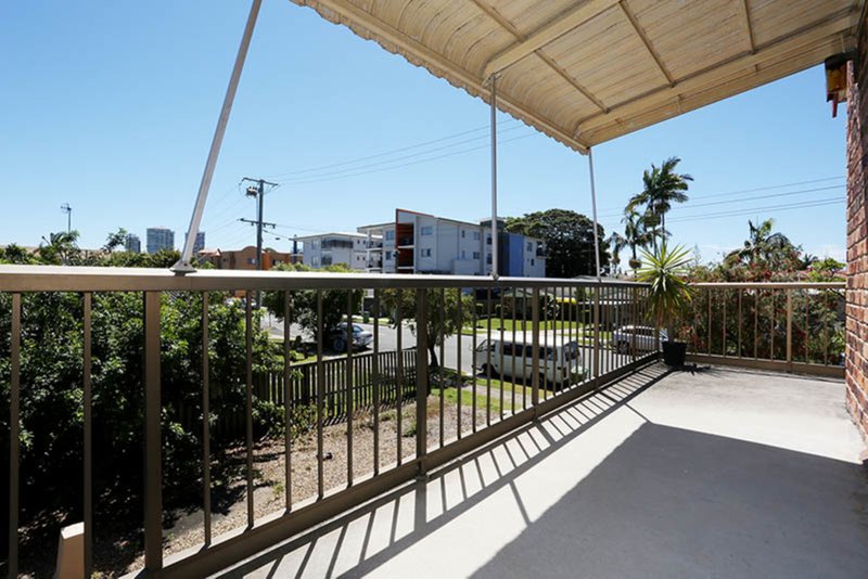 Photo - 1/76 Brighton Street, Biggera Waters QLD 4216 - Image 4