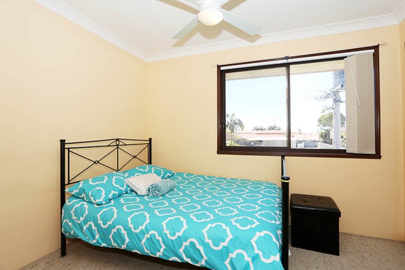 Photo - 1/76 Brighton Street, Biggera Waters QLD 4216 - Image 6