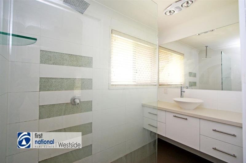 Photo - 176 Brisbane Terrace, Goodna QLD 4300 - Image 3