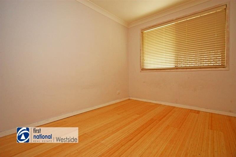 Photo - 176 Brisbane Terrace, Goodna QLD 4300 - Image 7