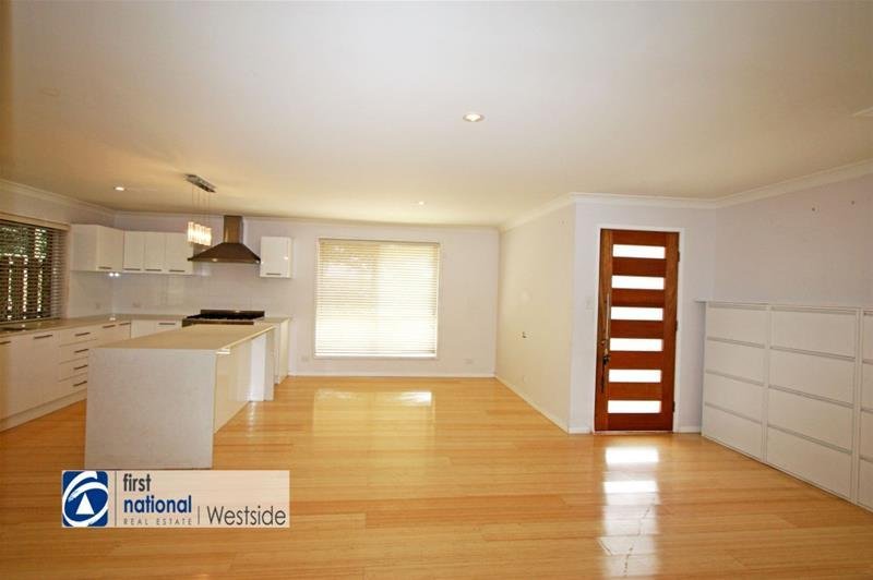 Photo - 176 Brisbane Terrace, Goodna QLD 4300 - Image 12