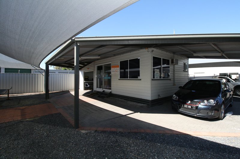 Photo - 1/76 Elizabeth Street, Urangan QLD 4655 - Image 2