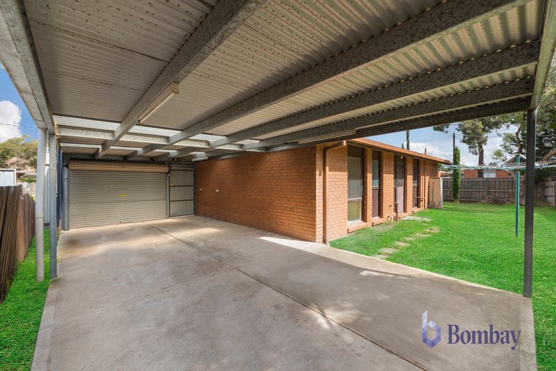 Photo - 1/76 Gillingham Crescent, Craigieburn VIC 3064 - Image 13