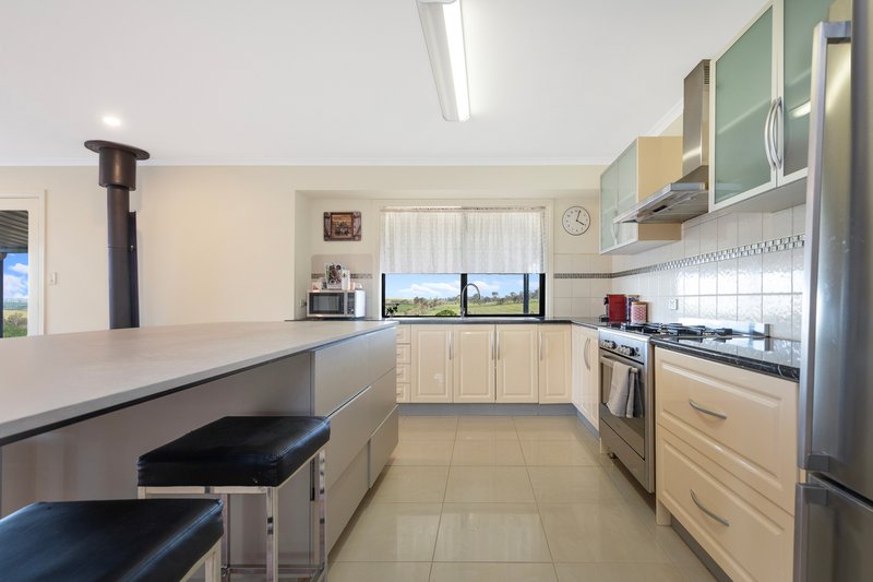 Photo - 176 Grace Road, Leasingham SA 5452 - Image 4