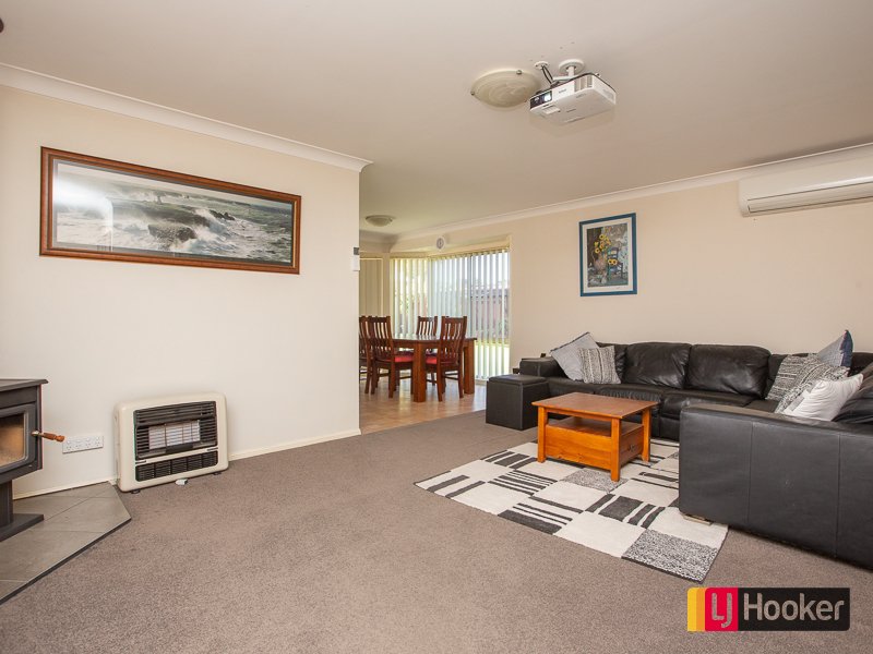 Photo - 176 Hillvue Road, South Tamworth NSW 2340 - Image 5