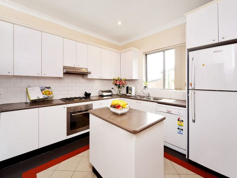 Photo - 176 Holden Street, Ashfield NSW 2131 - Image 5