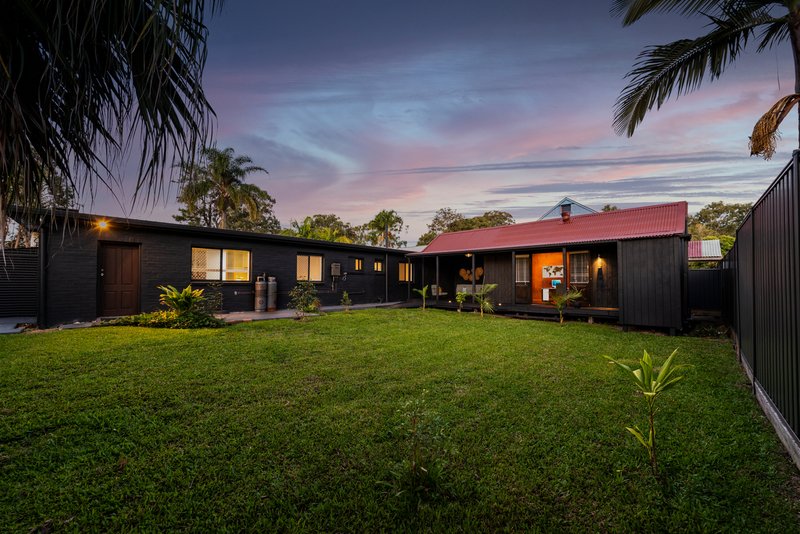 Photo - 176 Mooroondu Road, Thorneside QLD 4158 - Image 15