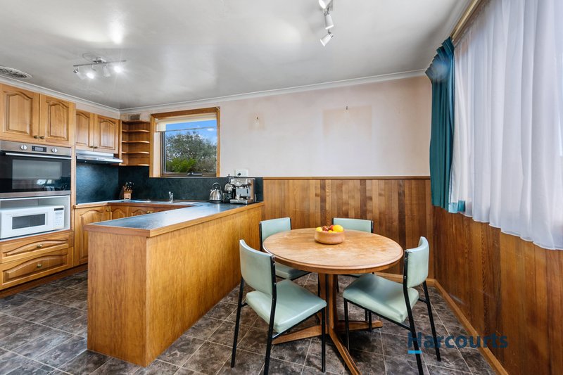 Photo - 176 Percival Street, Latrobe TAS 7307 - Image 5