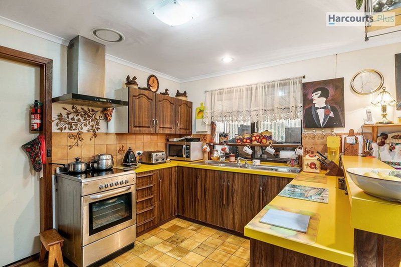 Photo - 176 Perry Barr Road, Hallett Cove SA 5158 - Image 5