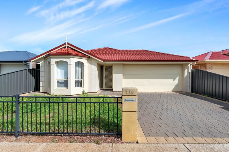 176 President Avenue, Andrews Farm SA 5114