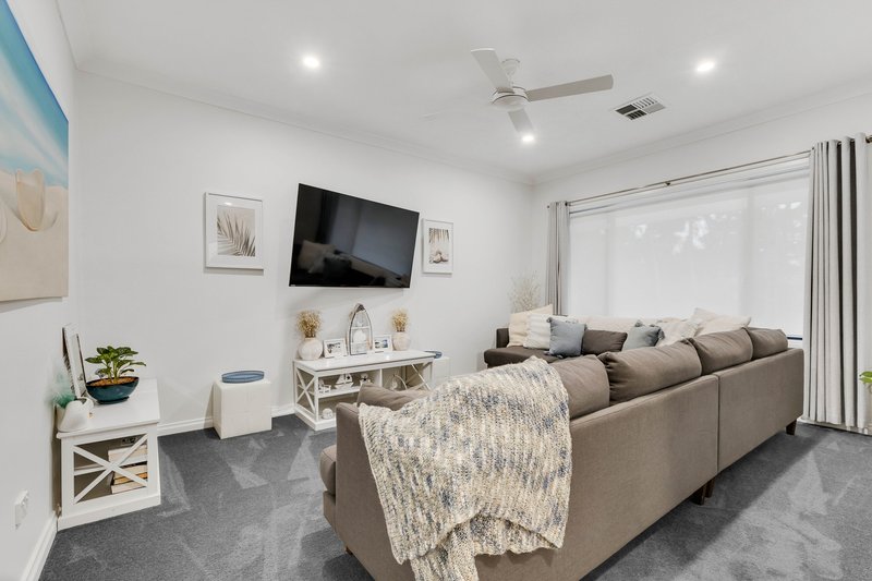 Photo - 176 Railway Terrace, Taperoo SA 5017 - Image 6