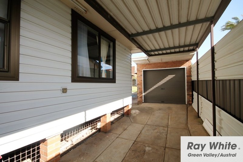 Photo - 176 Reilly Street, Lurnea NSW 2170 - Image 11