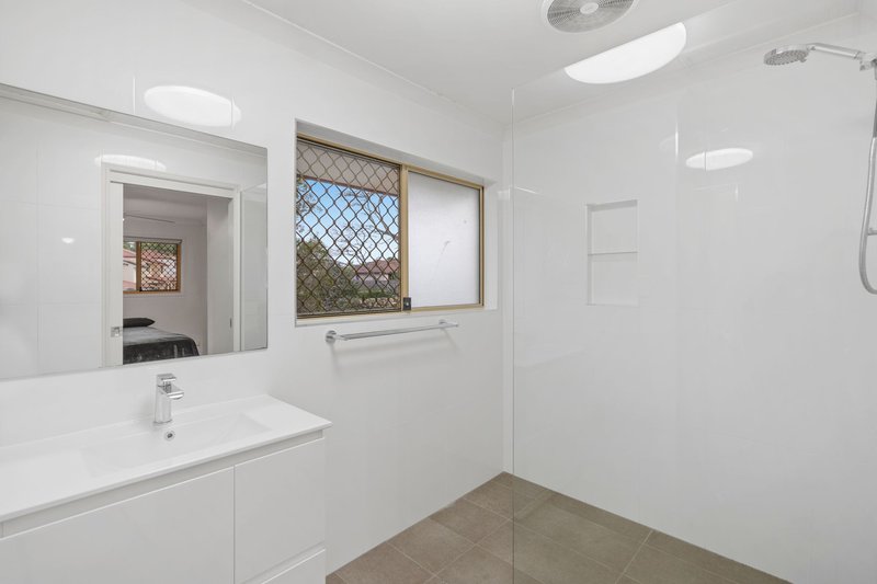 Photo - 17/6 Samanthas Way, Slacks Creek QLD 4127 - Image 13