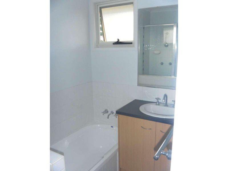Photo - 17/6 Station Road, Burpengary QLD 4505 - Image 7