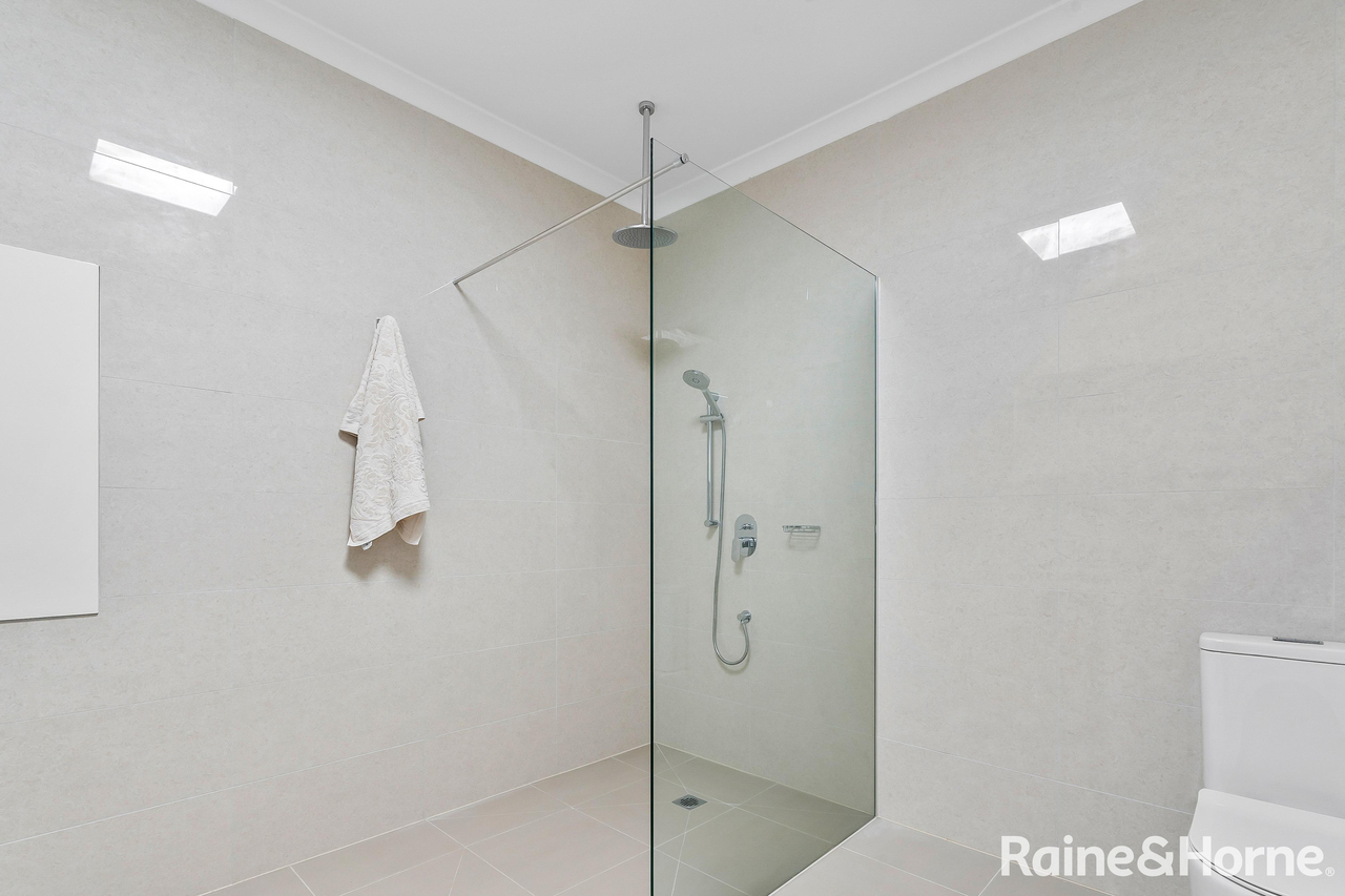 2-bedroom unit at 176 Station Road, New Gisborne, VIC 3438, Macedon Ranges, Victoria