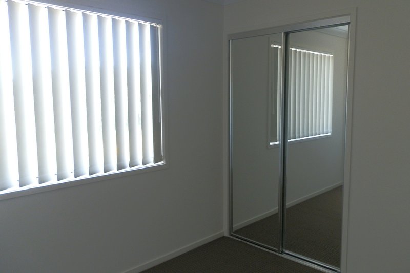 Photo - 17/6 Sullivan Street, Emerald QLD 4720 - Image 7