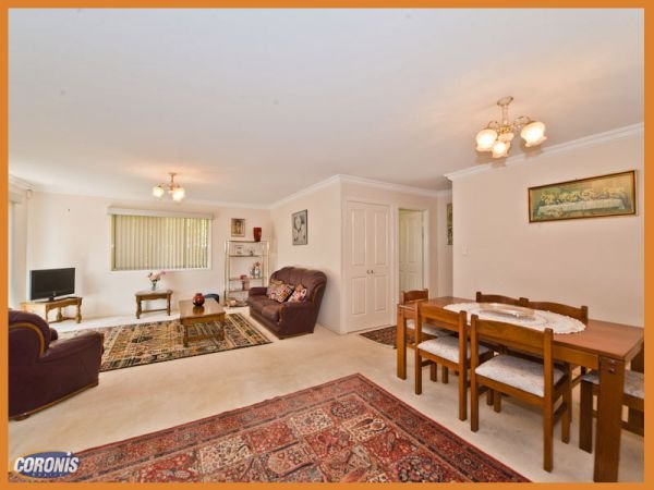 Photo - 1/76 Wallace Street, Chermside QLD 4032 - Image 3