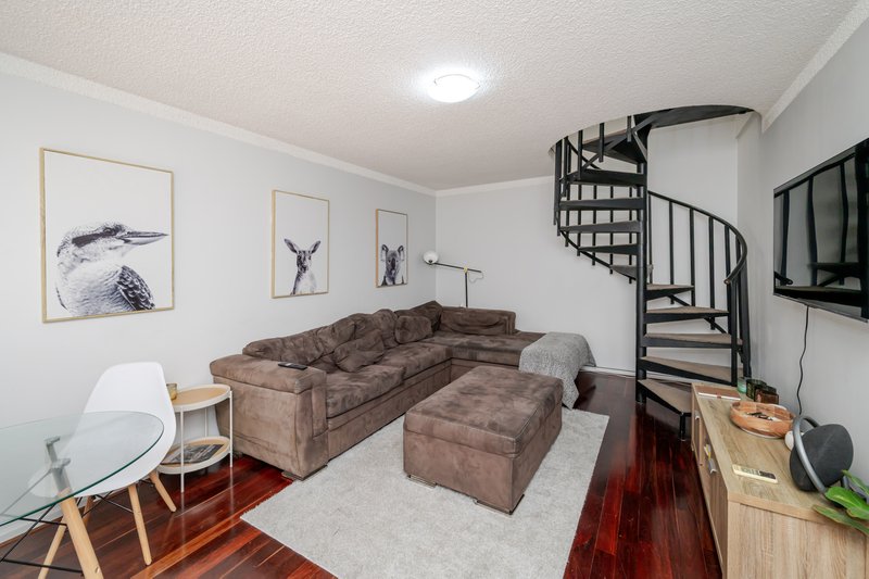 Photo - 17/60 Smith Street, Highgate WA 6003 - Image 1