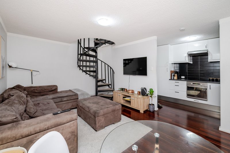 Photo - 17/60 Smith Street, Highgate WA 6003 - Image 4
