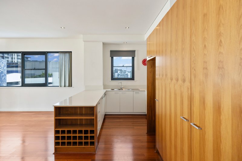 Photo - 17/65 Milligan Street, Perth WA 6000 - Image 5