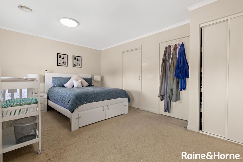 Photo - 17/67 Ravenhill Boulevard, Roxburgh Park VIC 3064 - Image 8