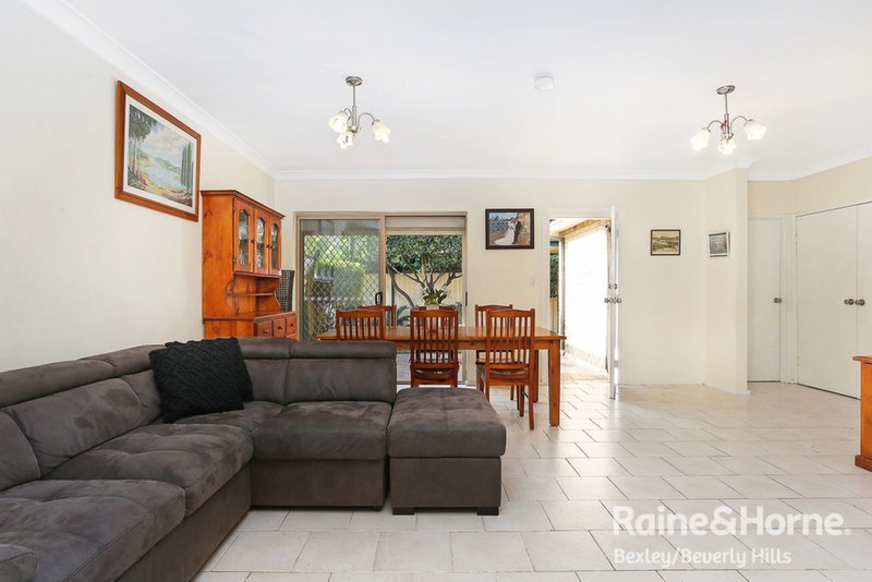 17/68-74 Bonds Road, Roselands NSW 2196