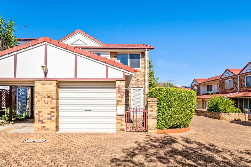 Photo - 17/68 Springwood Road, Rochedale South QLD 4123 - Image 1