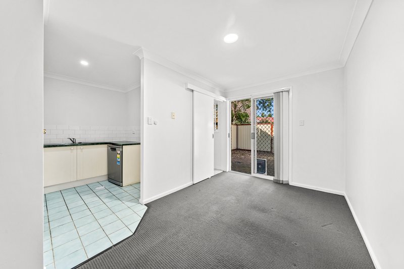 Photo - 17/68 Springwood Road, Rochedale South QLD 4123 - Image 6