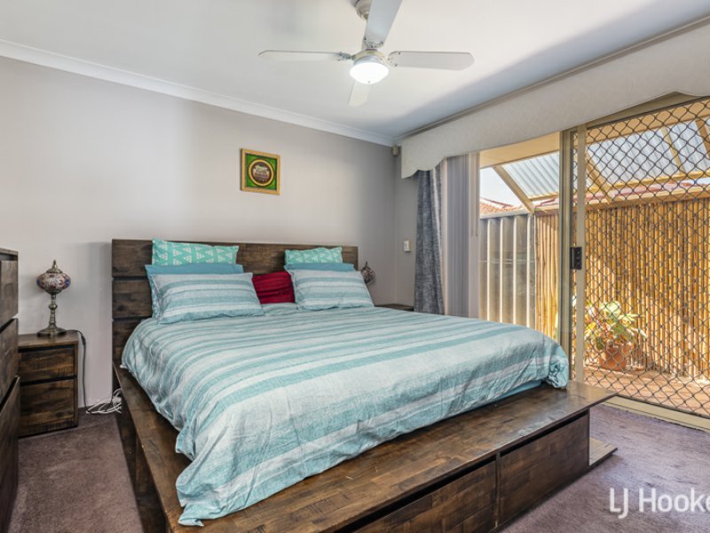 Photo - 176A Forest Lakes Drive, Thornlie WA 6108 - Image 7