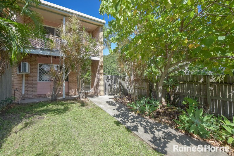 Photo - 1/77 Auckland Street, Gladstone Central QLD 4680 - Image 12