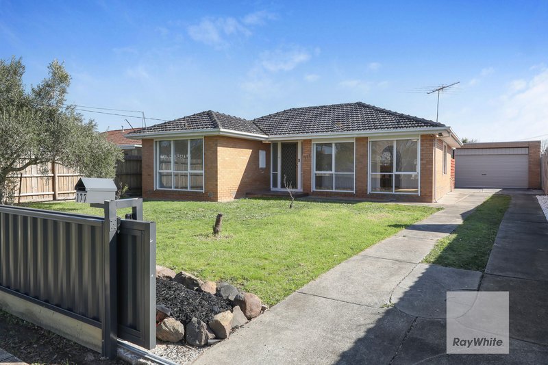 Photo - 177 Carrick Drive, Gladstone Park VIC 3043 - Image 2