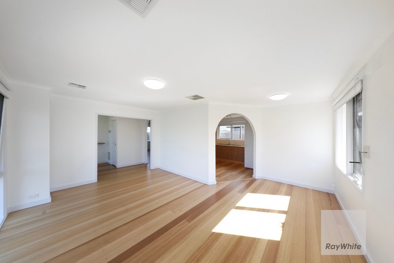 Photo - 177 Carrick Drive, Gladstone Park VIC 3043 - Image 7