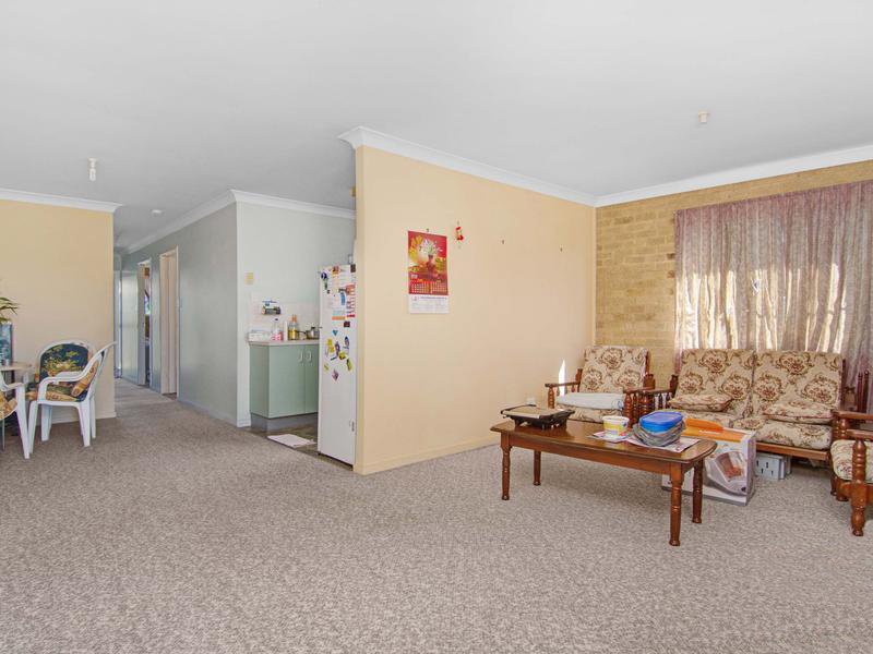 Photo - 177 Esplanade South, Deception Bay QLD 4508 - Image 10