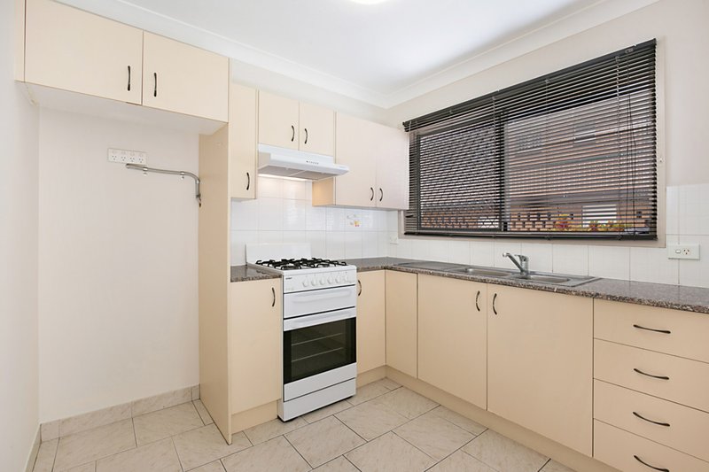 Photo - 17/7 Main Avenue, Coorparoo QLD 4151 - Image 3