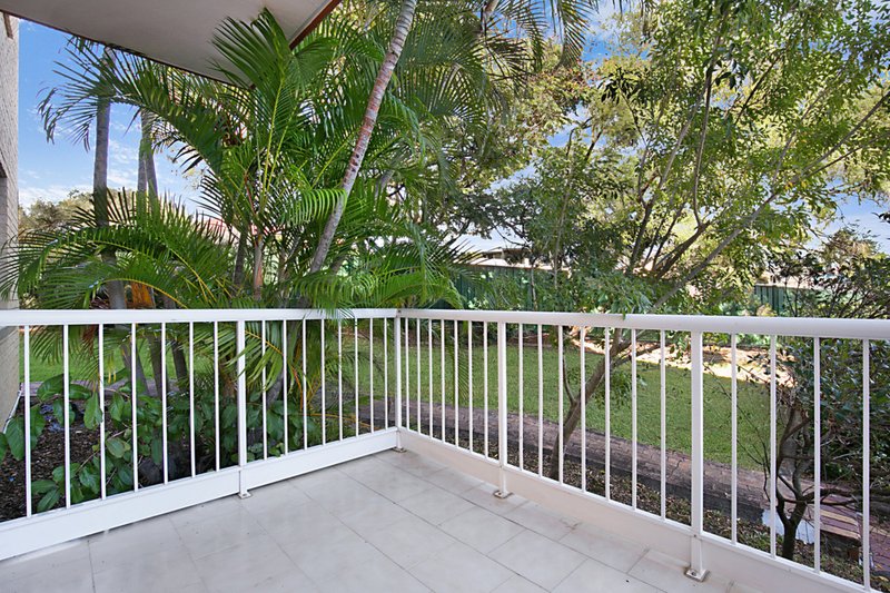 Photo - 17/7 Main Avenue, Coorparoo QLD 4151 - Image 4