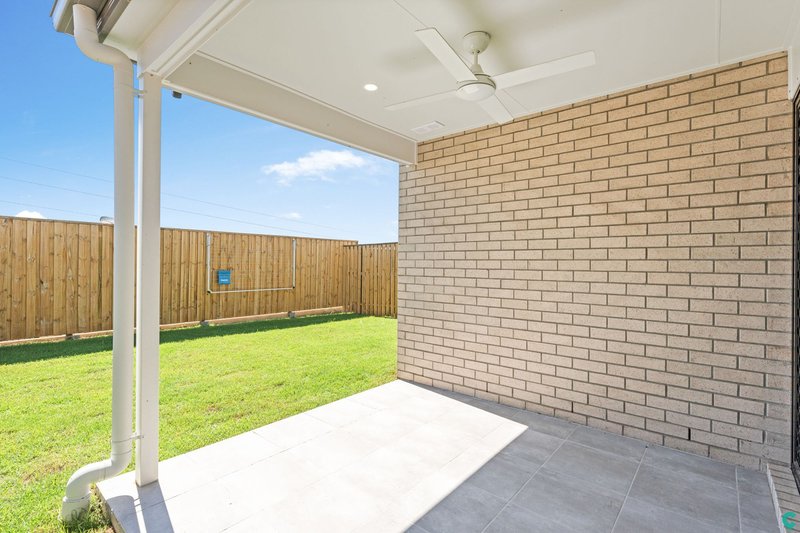 Photo - 1/77 Tahoe Street, Logan Reserve QLD 4133 - Image 8