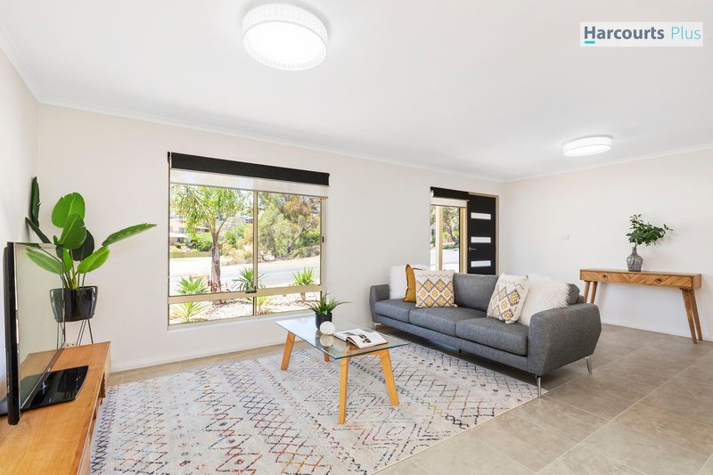 Photo - 177 The Cove Road, Hallett Cove SA 5158 - Image 2