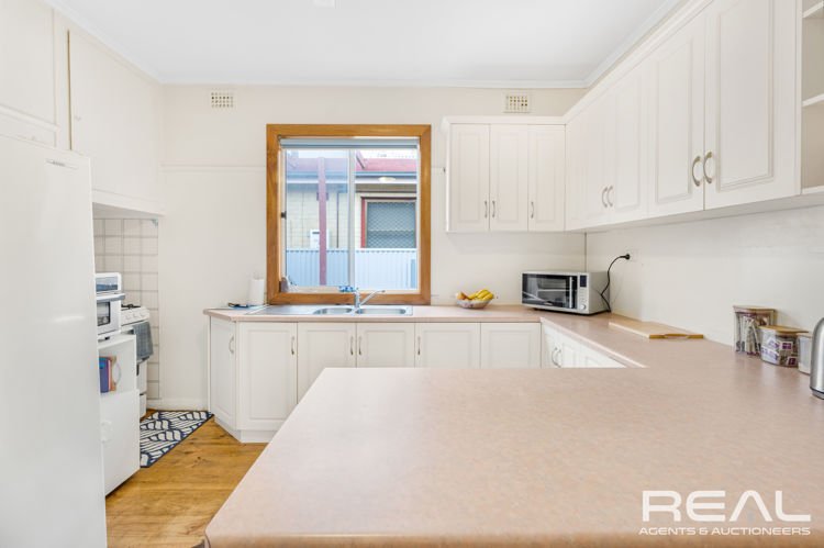 Photo - 177 Victoria Road, Largs Bay SA 5016 - Image 9